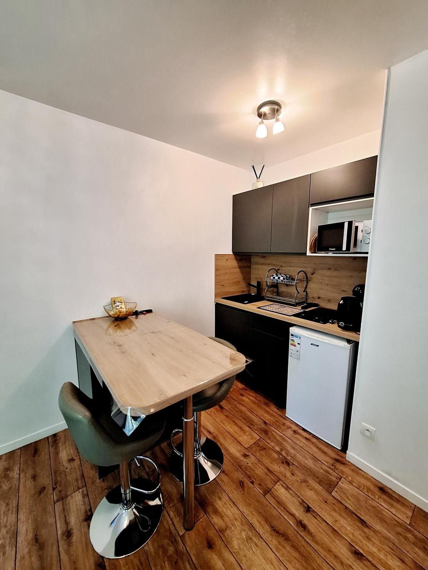 Apartment Studio Alpha - 2Min By Train To Disneyland, Eurostar, Tgv Or 20-Minute Walk To Disney *