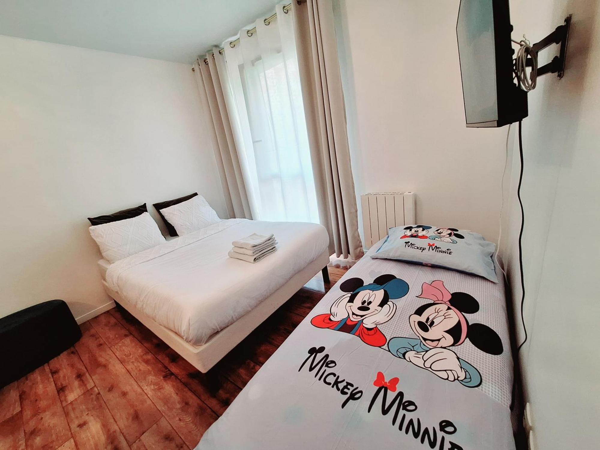 Studio Alpha - 2Min By Train To Disneyland, Eurostar, Tgv Or 20-Minute Walk To Disney Apartment *